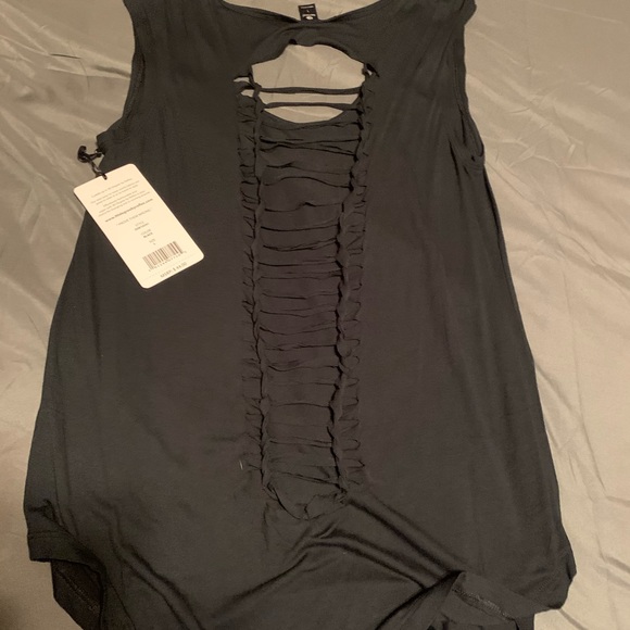 90 Degrees by Reflex workout top - Picture 3 of 3